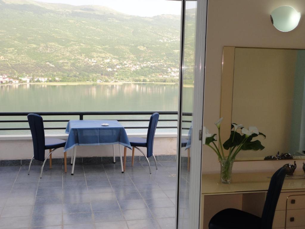 Accommodation J&T Ohrid Ngoại thất bức ảnh