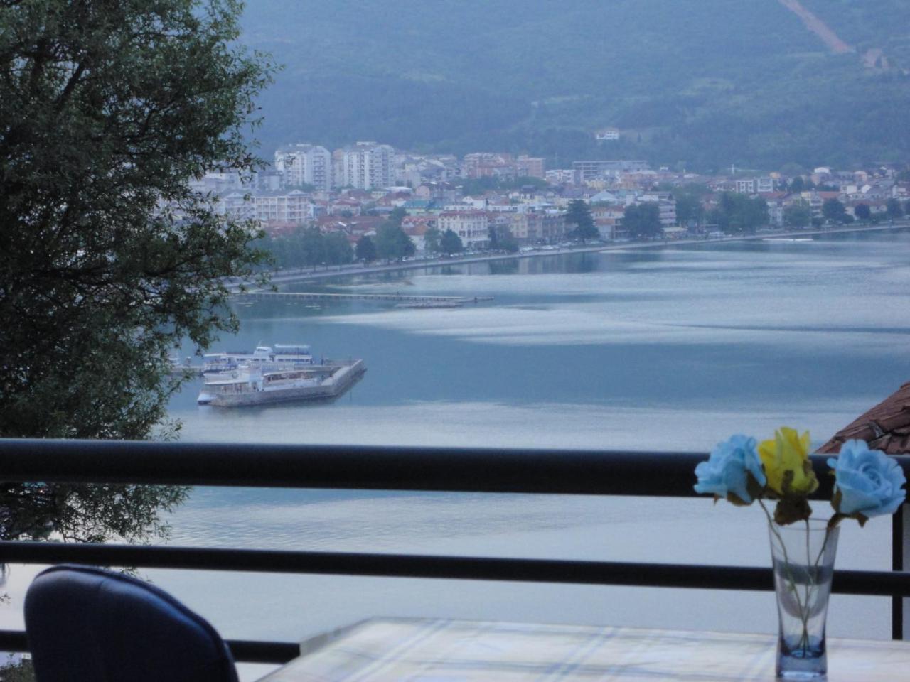 Accommodation J&T Ohrid Ngoại thất bức ảnh
